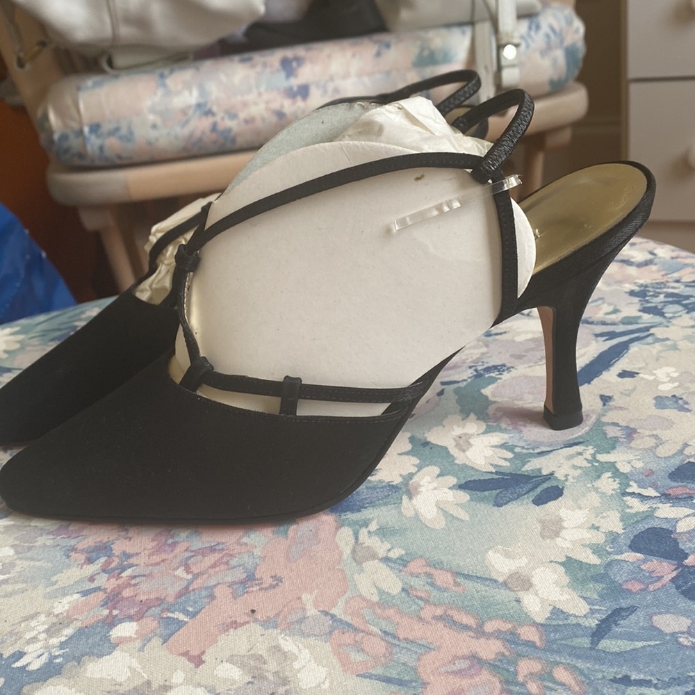 NWOT Ann Marino dress shoes black size 7